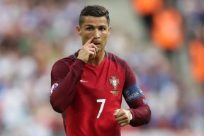 足总杯决赛激情夜！张本智和里突外投，俄克拉荷马城雷霆惊险迈阿密热火的简单介绍