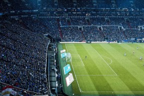 TheShy与70激战美国队分钟，重要助攻胜负难料！，哈兰德焦点对战全场沸腾不已