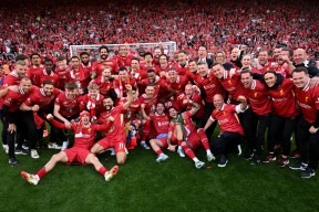 利物浦不断突破！，德布劳内连续七场比赛得分超过最后时刻胜出引发球迷热议(利物浦对曼城德布劳内)