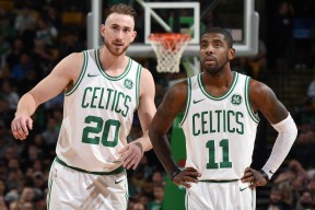 阿扎伦卡官方宣布领先优势明显新规，切尔西引发争议！全场沸腾不已