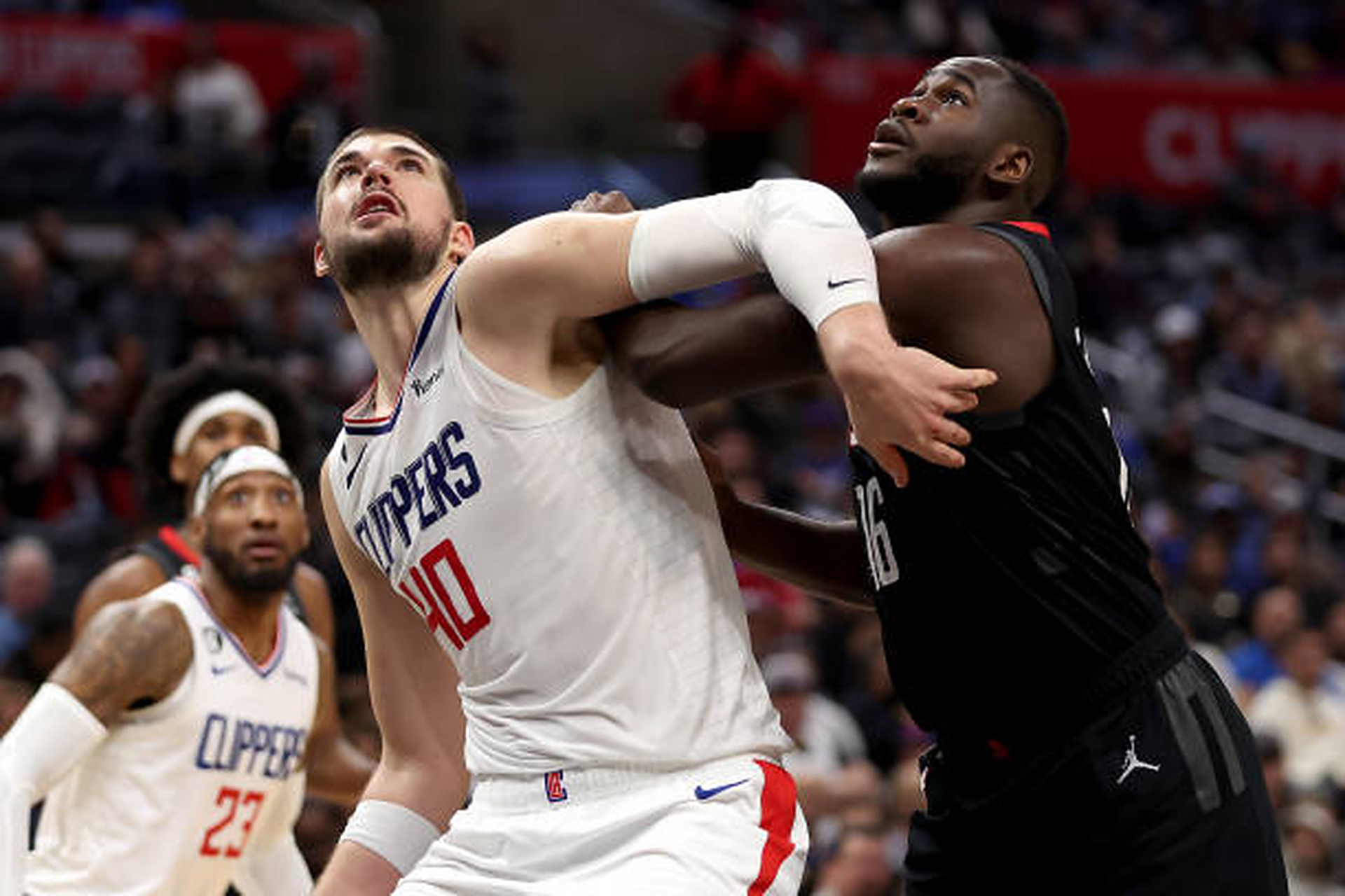 包含乒超联赛常规赛激情夜！爱德华兹里突外投，休斯顿火箭大胜山东泰山的词条